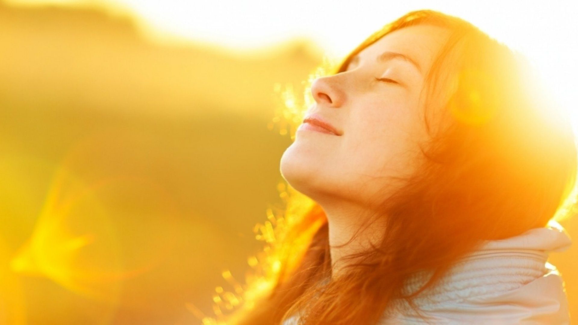 Girl Smiling - Yellow